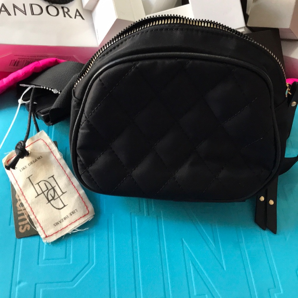 🎀LIKE DREAMS mini belt bag